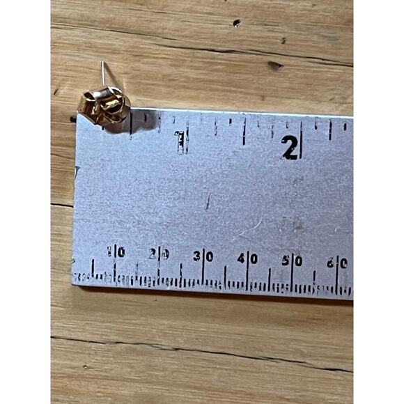 Vintage gold tone basket weave stud fashion earrings. womens - Picture 4 of 4